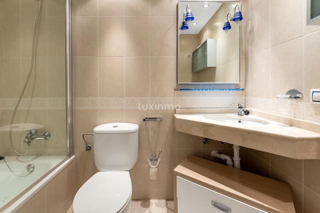 2 chambre Appartement à vendre à Benidorm avec piscine garage - 335 000 € (Ref: 9679158)