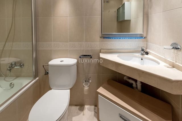 2 chambre Appartement à vendre à Benidorm avec piscine garage - 335 000 € (Ref: 9679158)