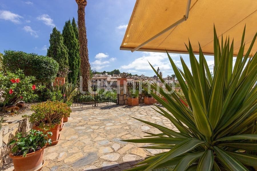 4 chambre Villa/Maison à vendre à Finestrat avec piscine garage - 465 000 € (Ref: 9679229)