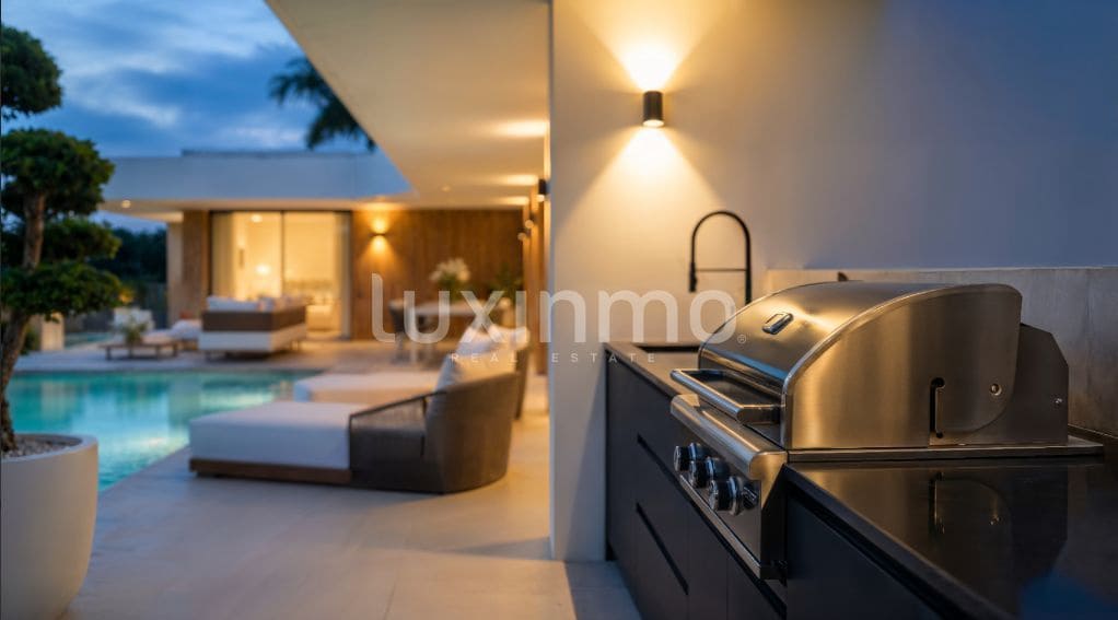 3 makuuhuone Huvila myytävänä paikassa Calpe / Calp mukana uima-altaan 
autotalli - 899 000 € (Ref: 9679230)