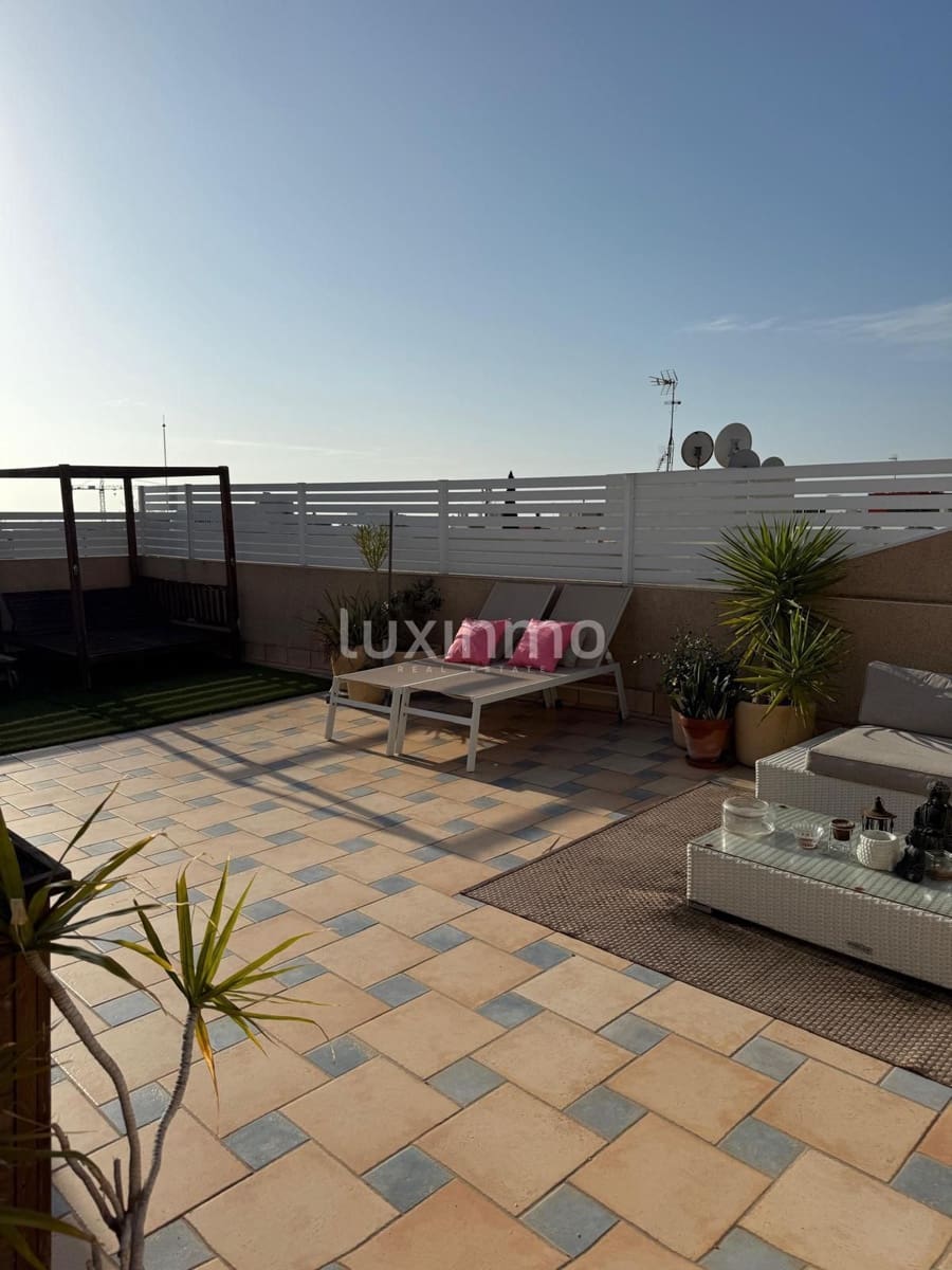 4 bedroom Penthouse for rent in Ibiza / Eivissa town with pool garage - € 7,500 (Ref: 9685752)