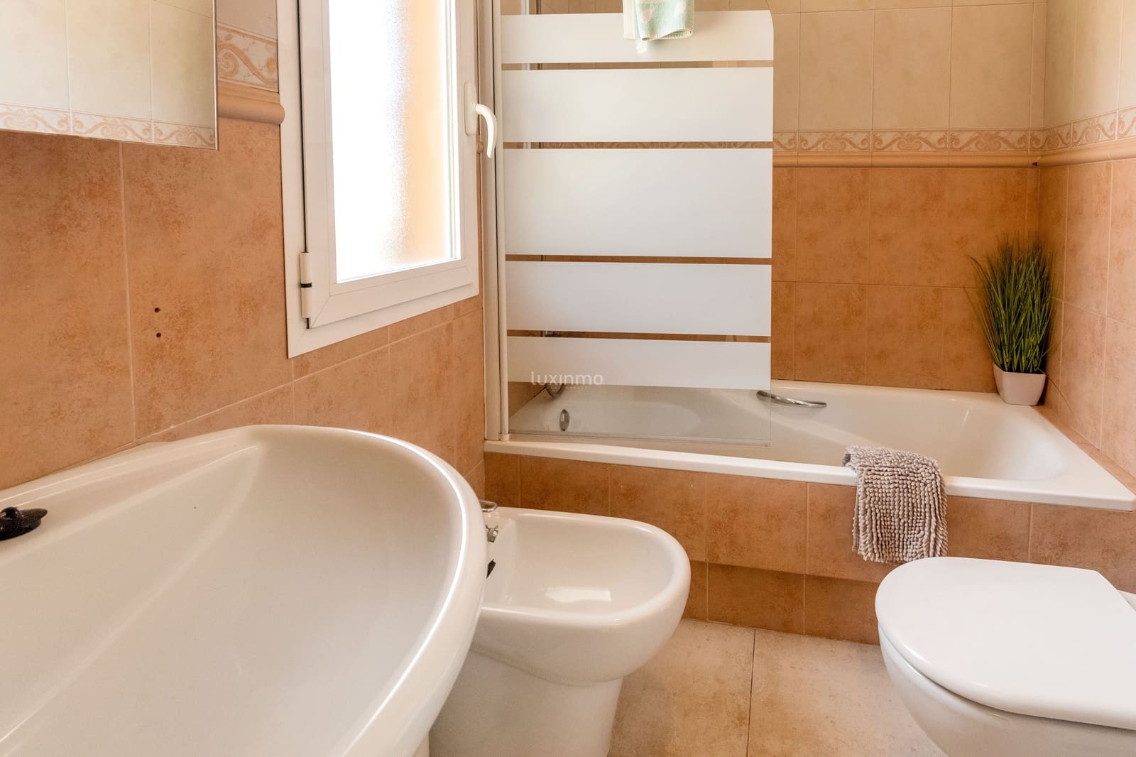 4 soveværelse Villa til salg i Alfaz del Pi / L'Alfas del Pi med swimmingpool garage - € 599.500 (Ref: 9694098)