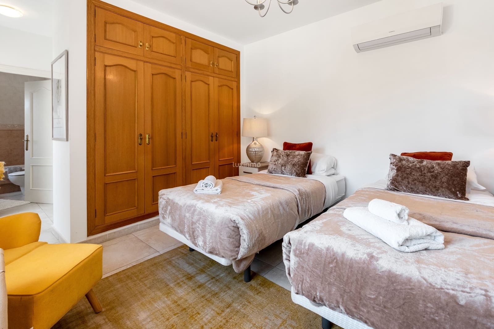 4 soveværelse Villa til salg i Alfaz del Pi / L'Alfas del Pi med swimmingpool garage - € 599.500 (Ref: 9694098)