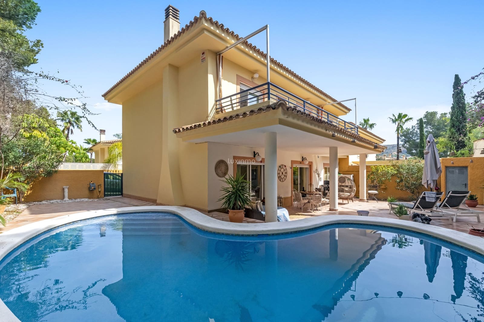 4 soveværelse Villa til salg i Alfaz del Pi / L'Alfas del Pi med swimmingpool garage - € 599.500 (Ref: 9694098)