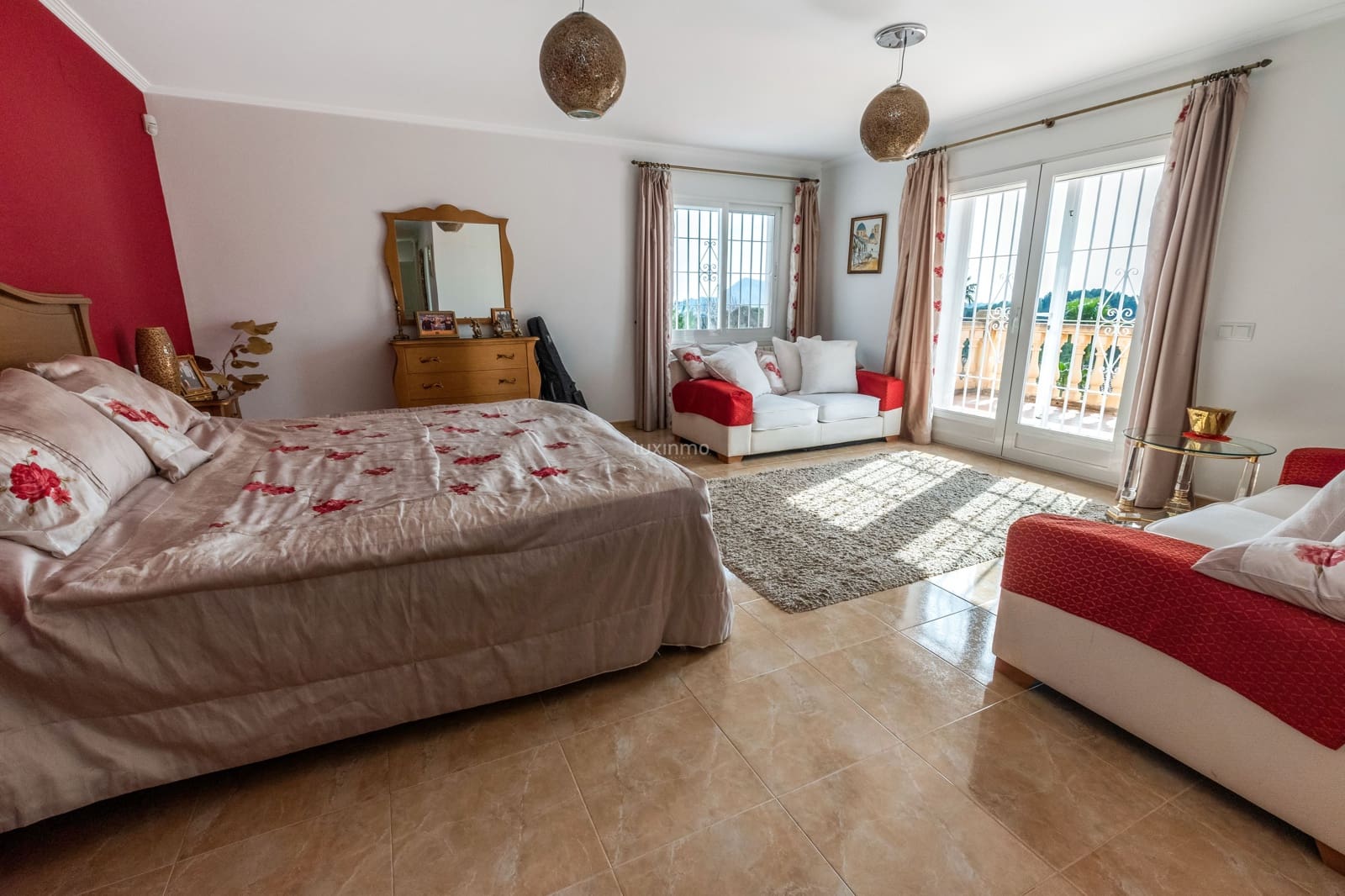 3 bedroom Villa for sale in Altea with pool garage - € 850,000 (Ref: 9694514)