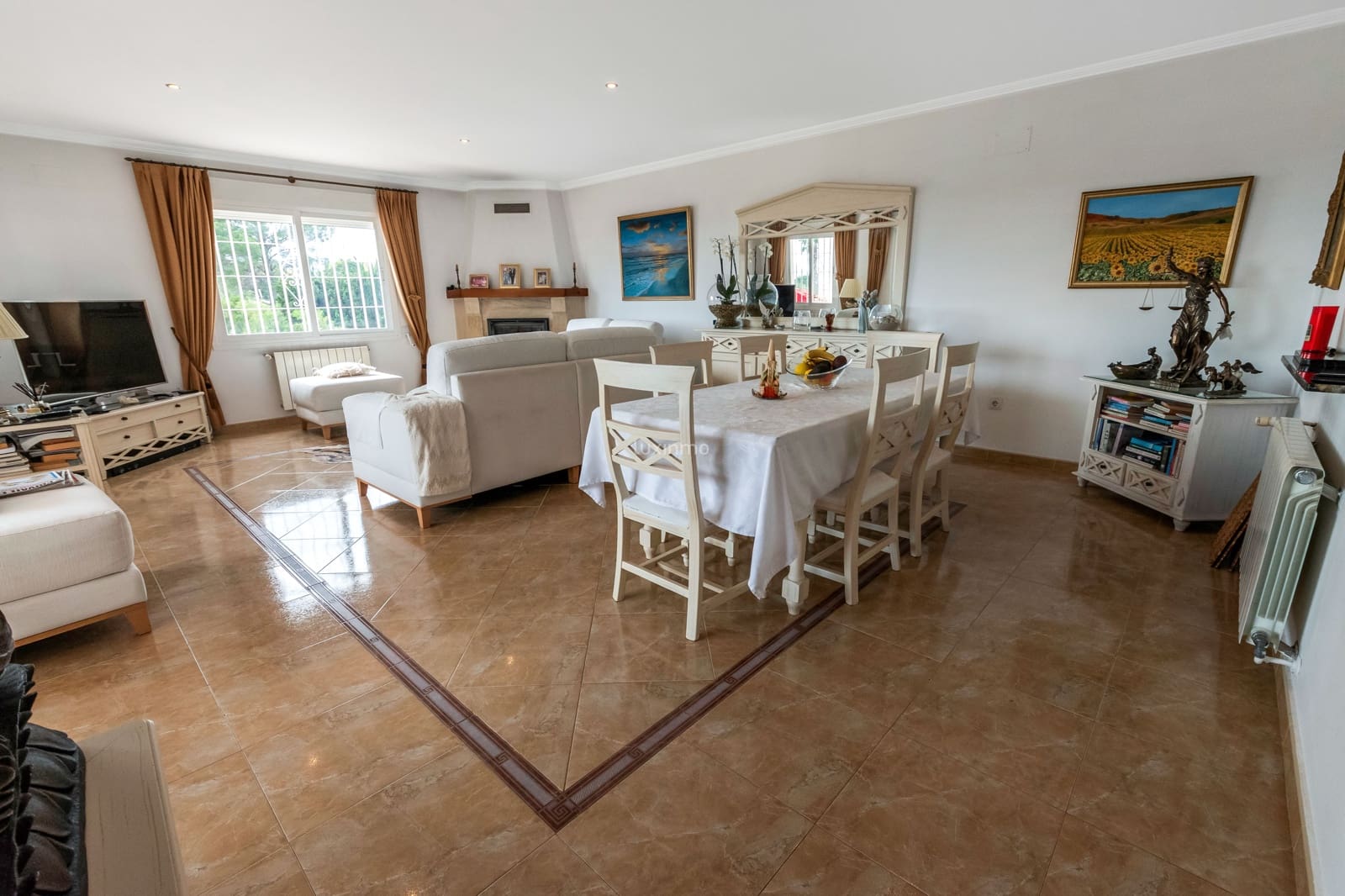 3 bedroom Villa for sale in Altea with pool garage - € 850,000 (Ref: 9694514)