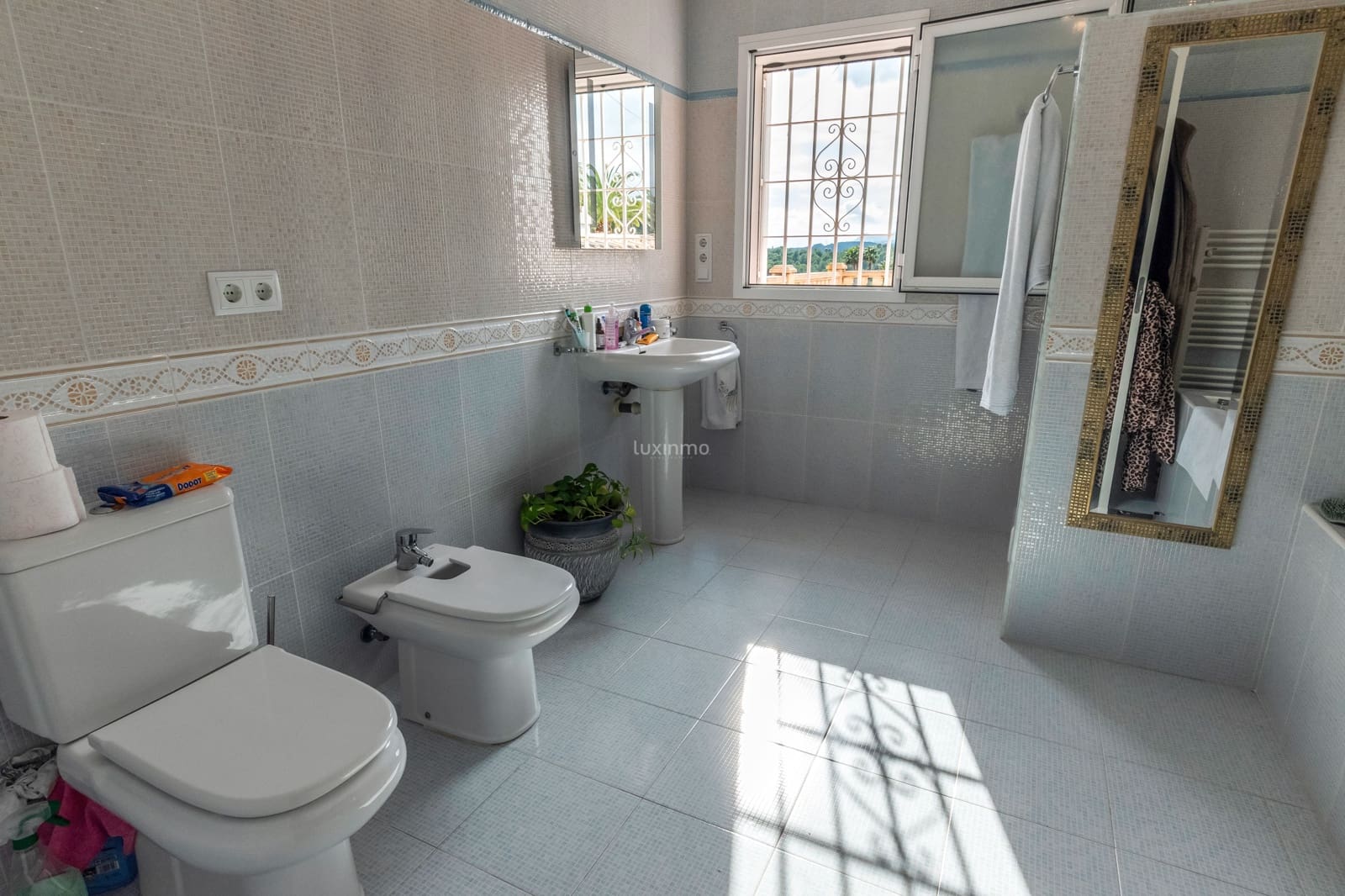 3 bedroom Villa for sale in Altea with pool garage - € 850,000 (Ref: 9694514)