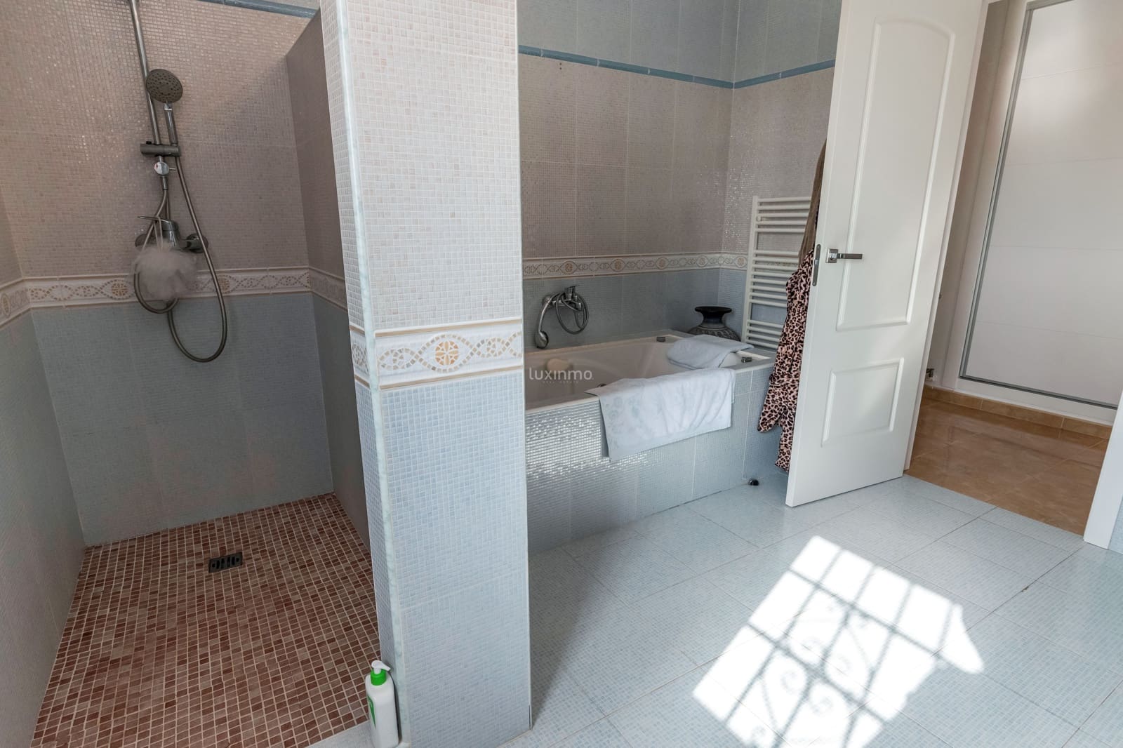 3 bedroom Villa for sale in Altea with pool garage - € 850,000 (Ref: 9694514)