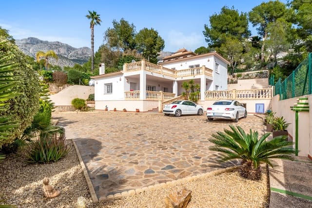 3 soveværelse Villa til salg i Altea med swimmingpool garage - € 850.000 (Ref: 9694514)