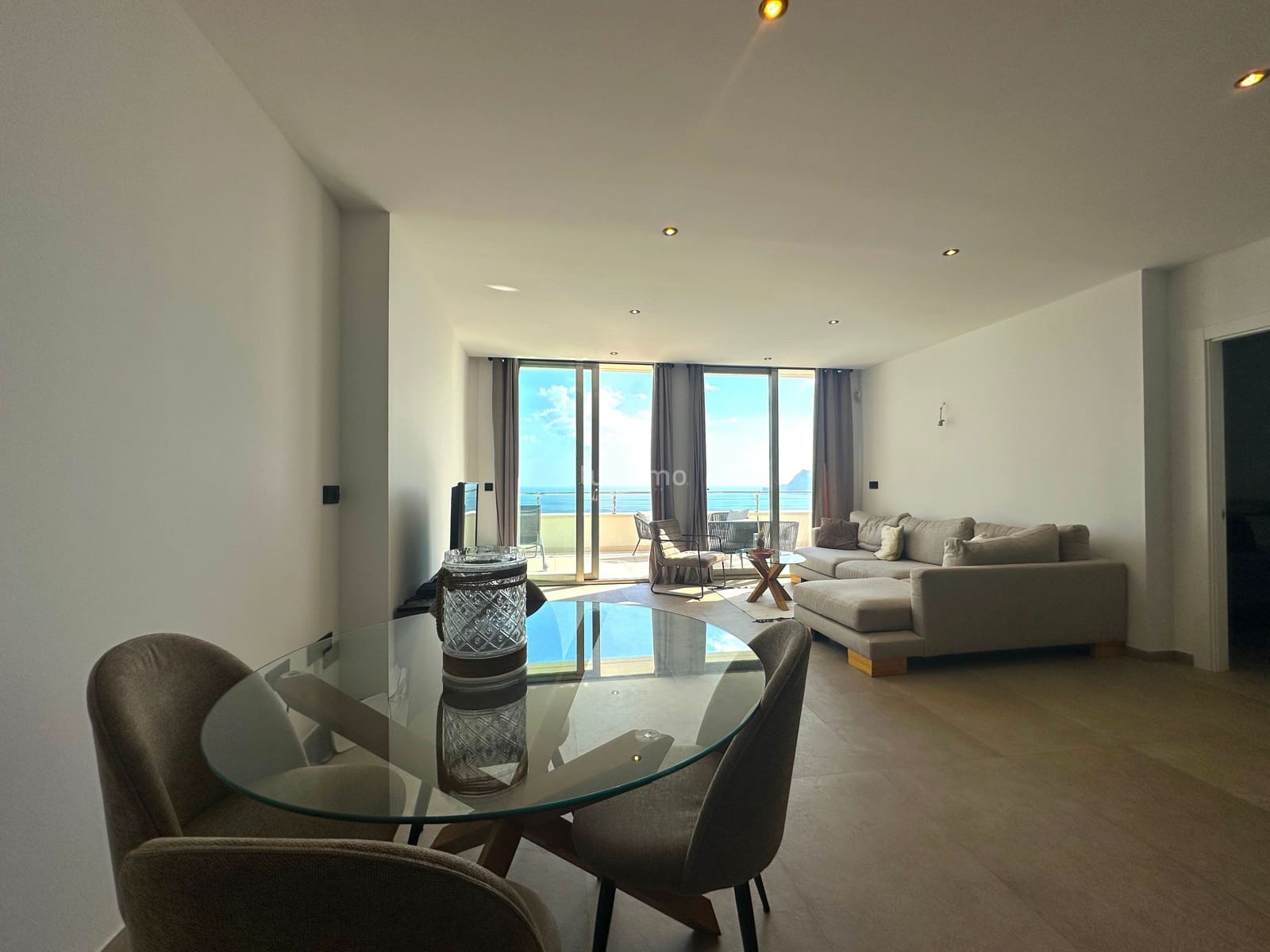 Appartement de 2 chambres à louer à Altea avec piscine garage - 2 000 € (Ref: 9709192)