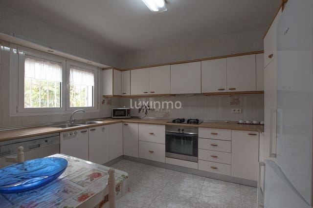 2 soveværelse Lejlighed til leje i Calpe / Calp med garage - € 1.200 (Ref: 9714264)