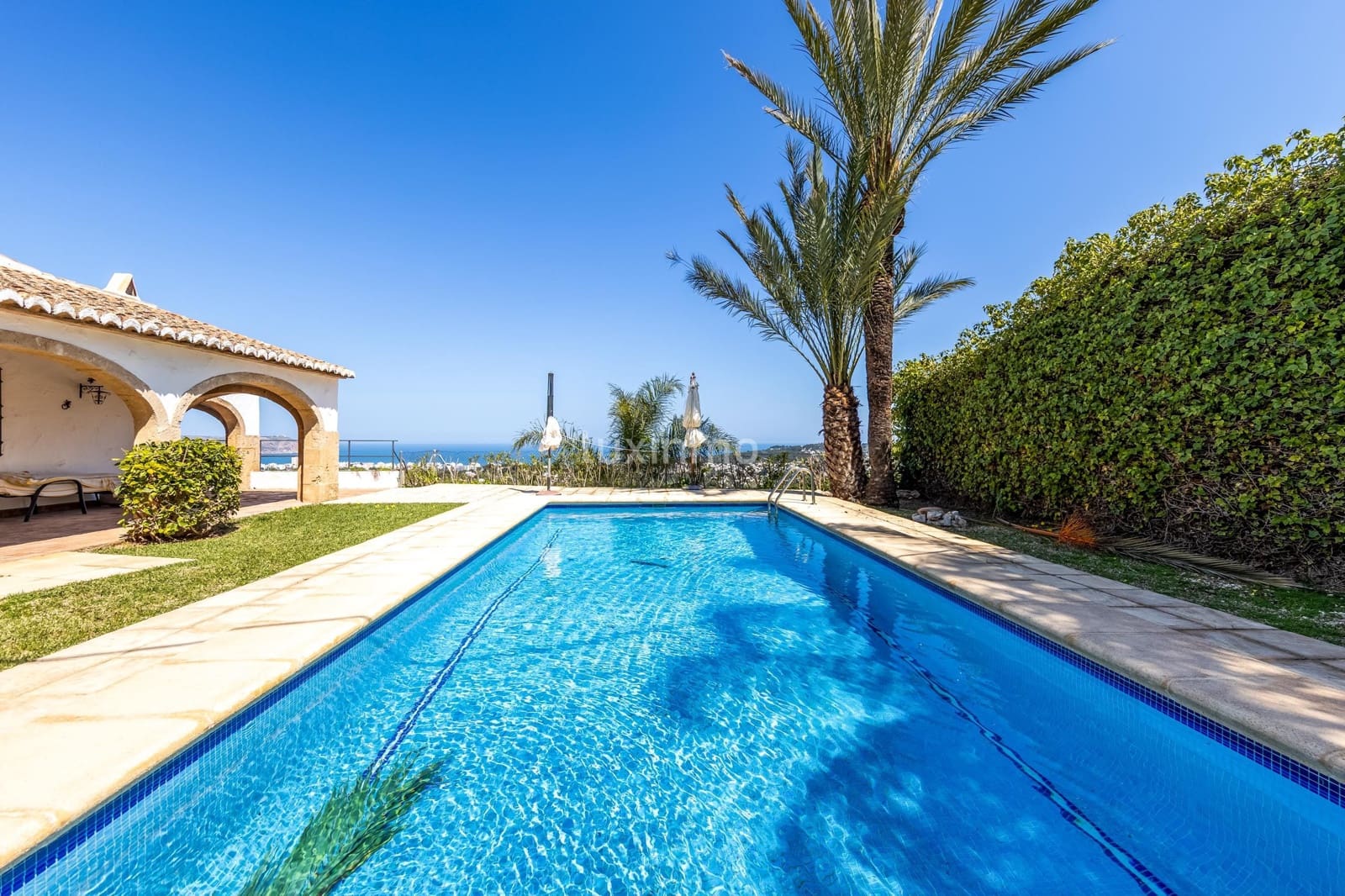 4 soveværelse Villa til salg i Javea / Xabia med swimmingpool garage - € 1.550.000 (Ref: 9734101)