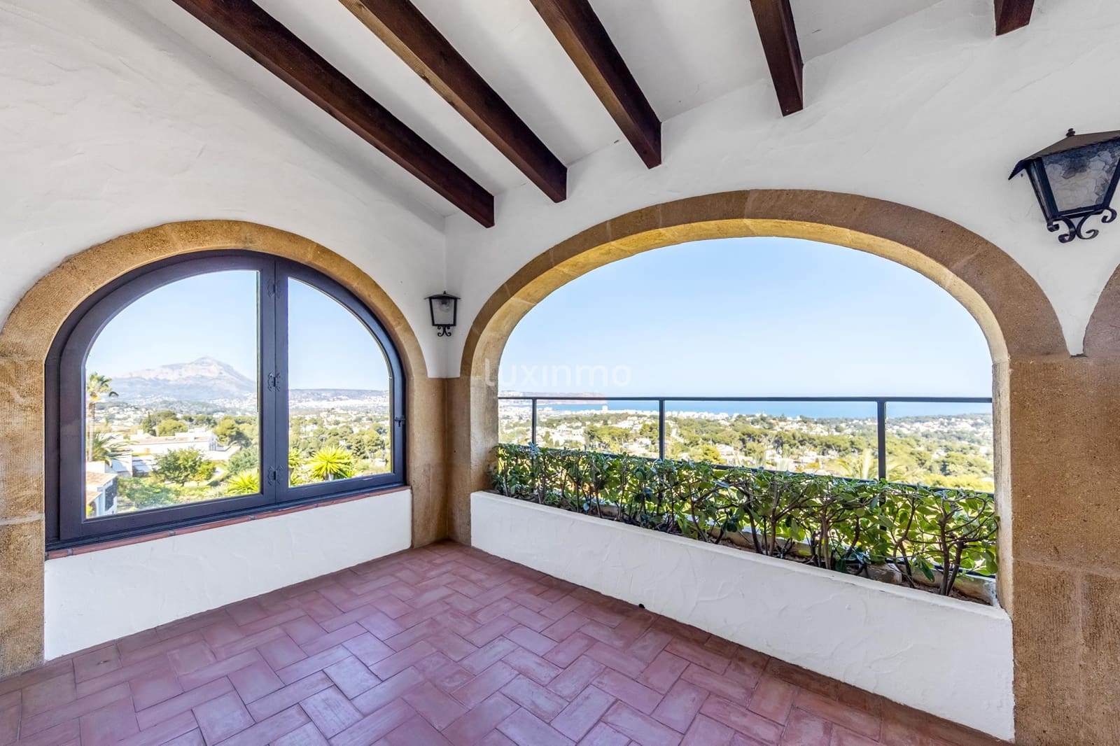 4 soveværelse Villa til salg i Javea / Xabia med swimmingpool garage - € 1.550.000 (Ref: 9734101)