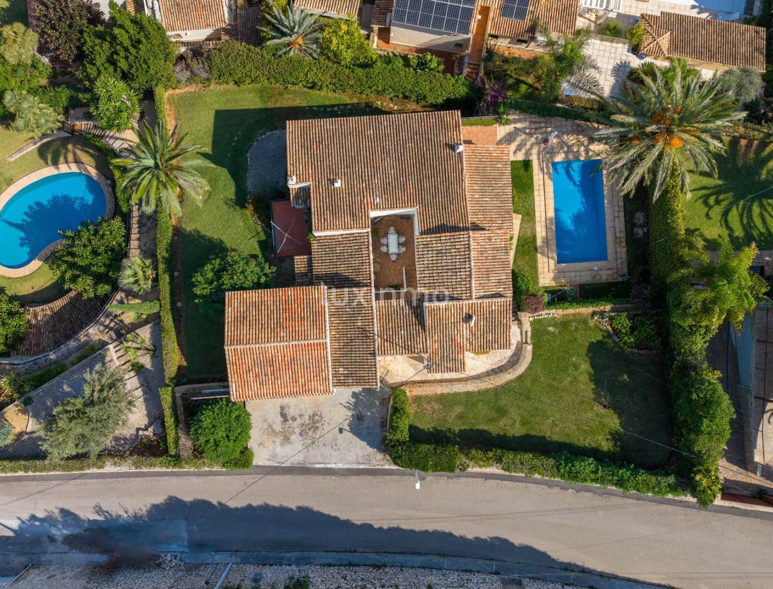 4 soveværelse Villa til salg i Javea / Xabia med swimmingpool garage - € 1.550.000 (Ref: 9734101)