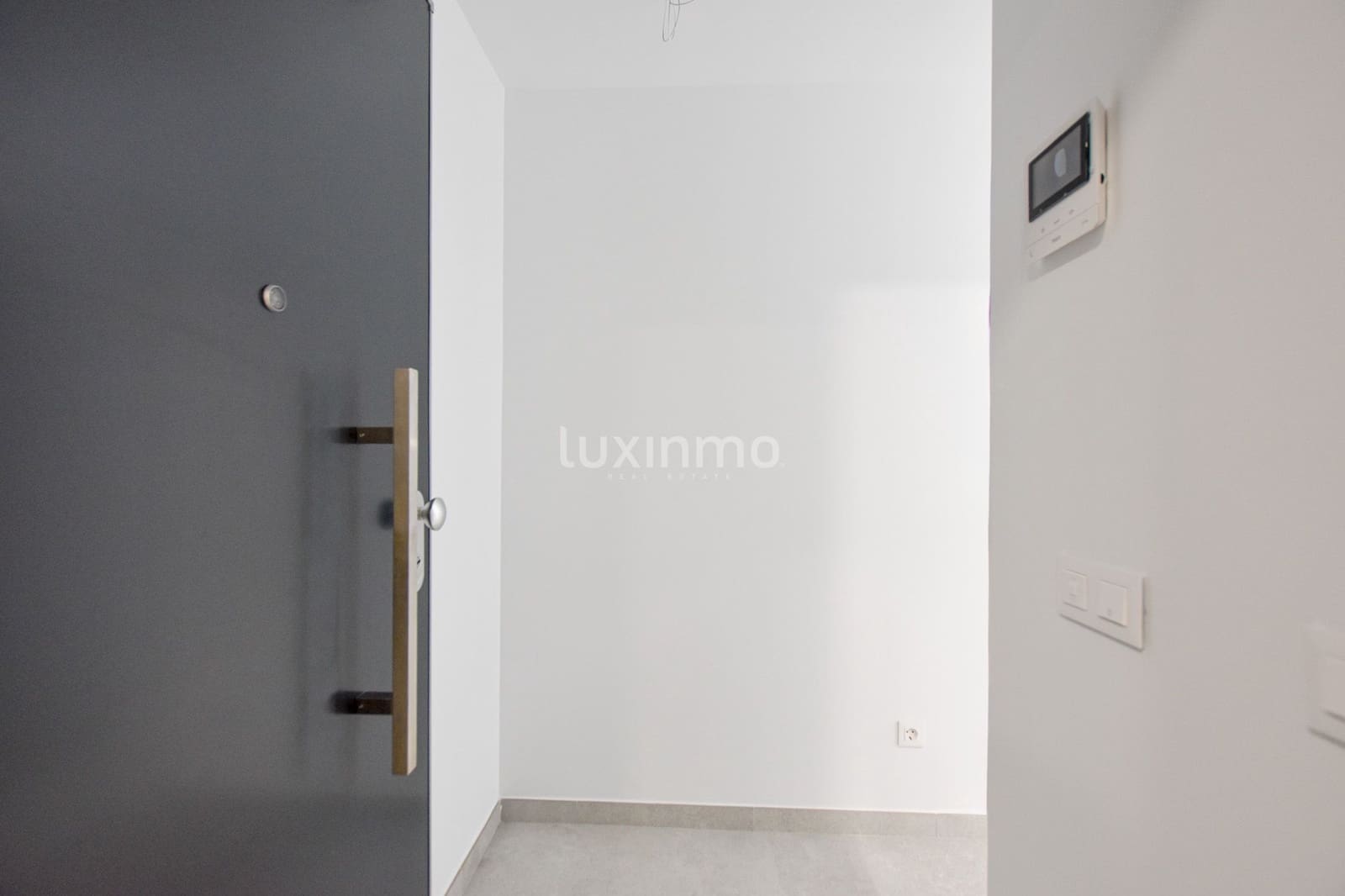 3 bedroom Apartment for rent in Calpe / Calp with pool garage - € 3,000 (Ref: 9734102)