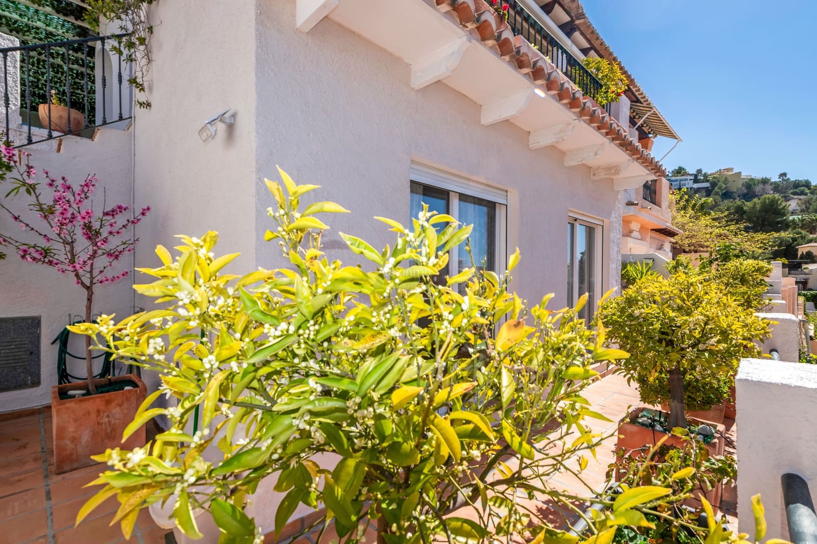 3 bedroom Villa for sale in Altea with pool garage - € 695,000 (Ref: 9737326)