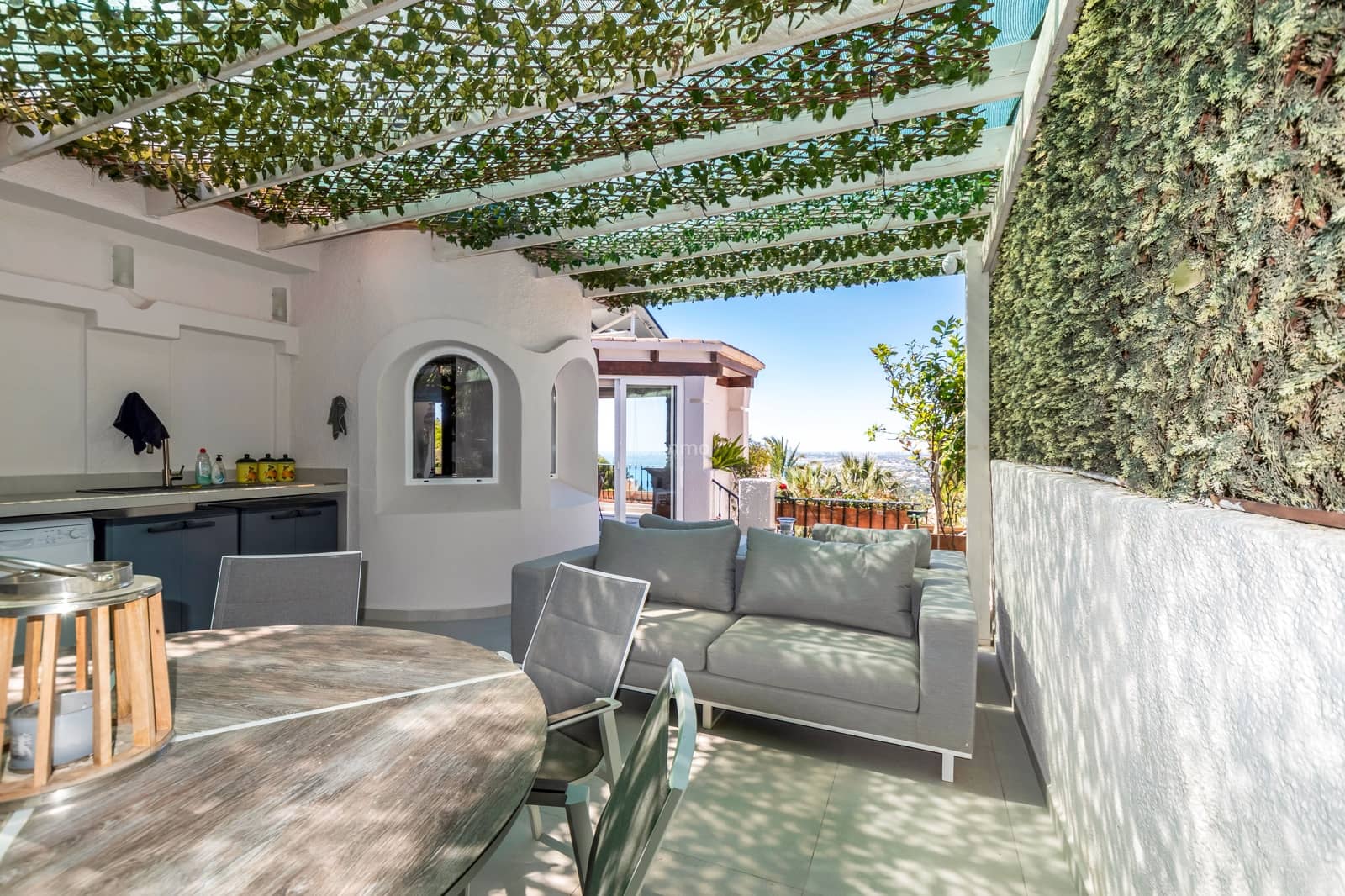 3 bedroom Villa for sale in Altea with pool garage - € 695,000 (Ref: 9737326)