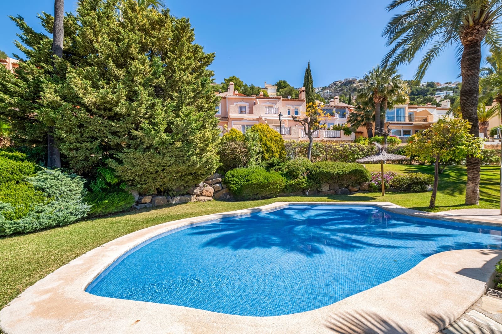 3 bedroom Villa for sale in Altea with pool garage - € 695,000 (Ref: 9737326)