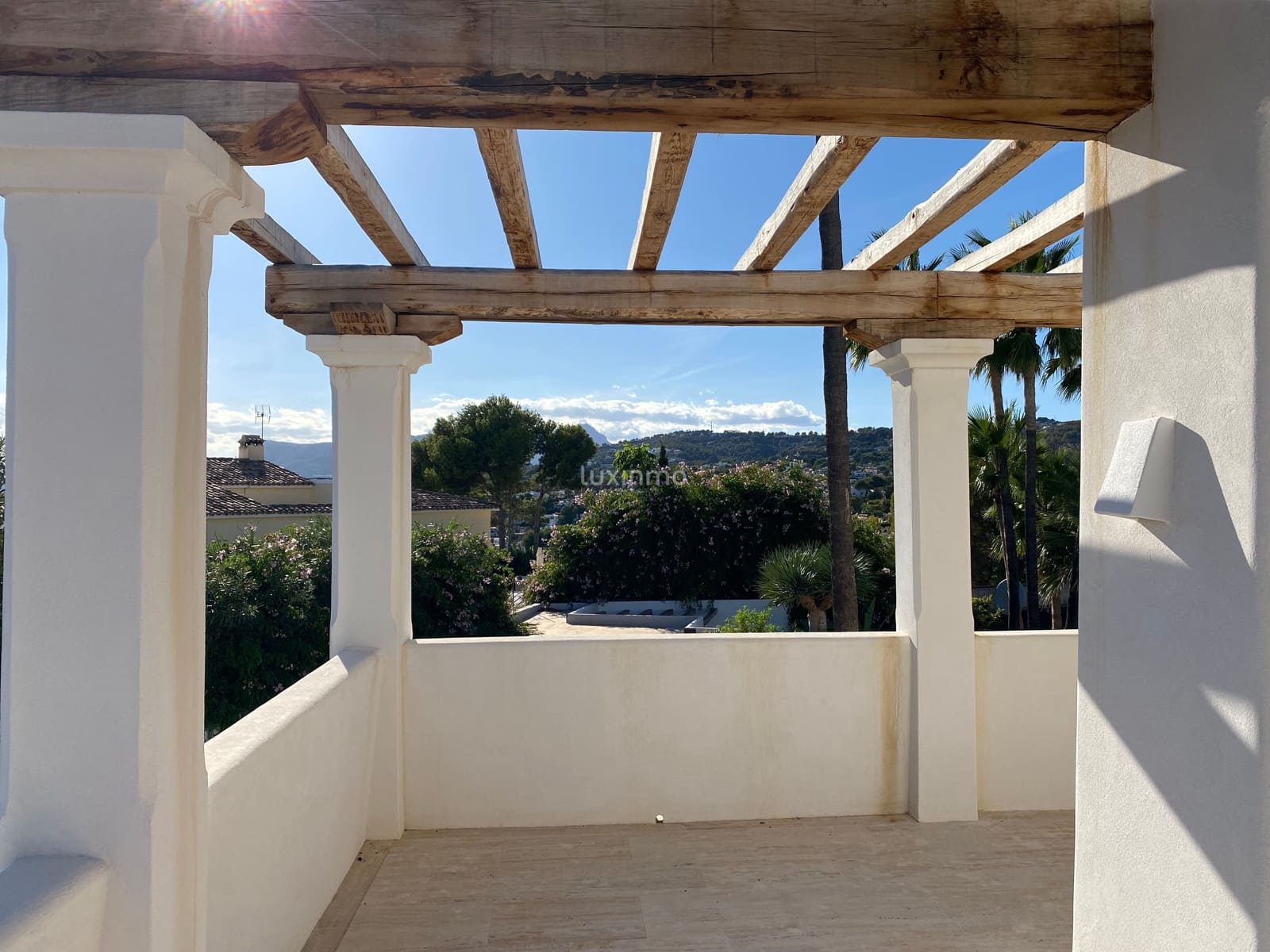 5 sovrum Villa till salu i Benissa med pool garage - 2 590 000 € (Ref: 9739292)