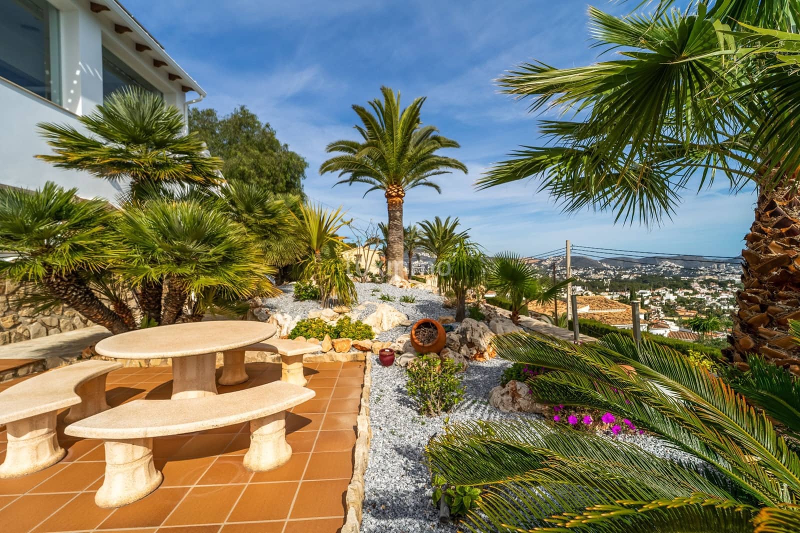 4 makuuhuone Huvila myytävänä paikassa Moraira mukana uima-altaan 
autotalli - 1 290 000 € (Ref: 9761437)