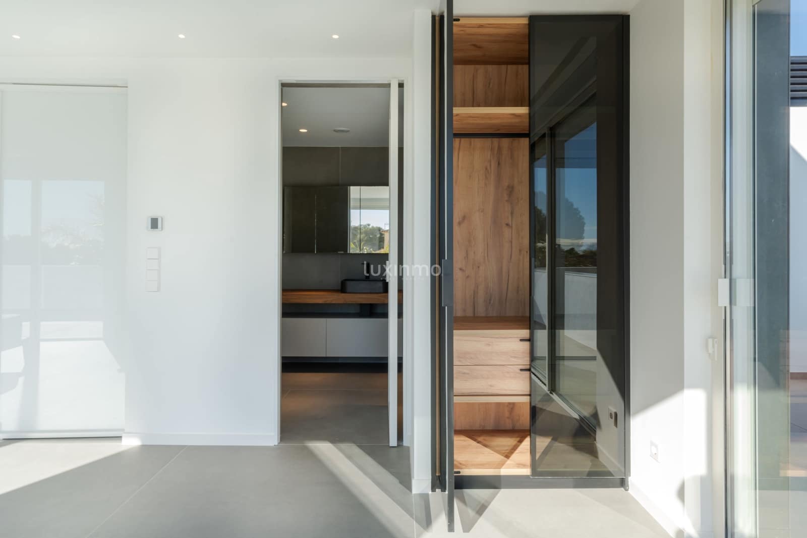 3 bedroom Villa for sale in Moraira with pool garage - € 2,400,000 (Ref: 9761438)