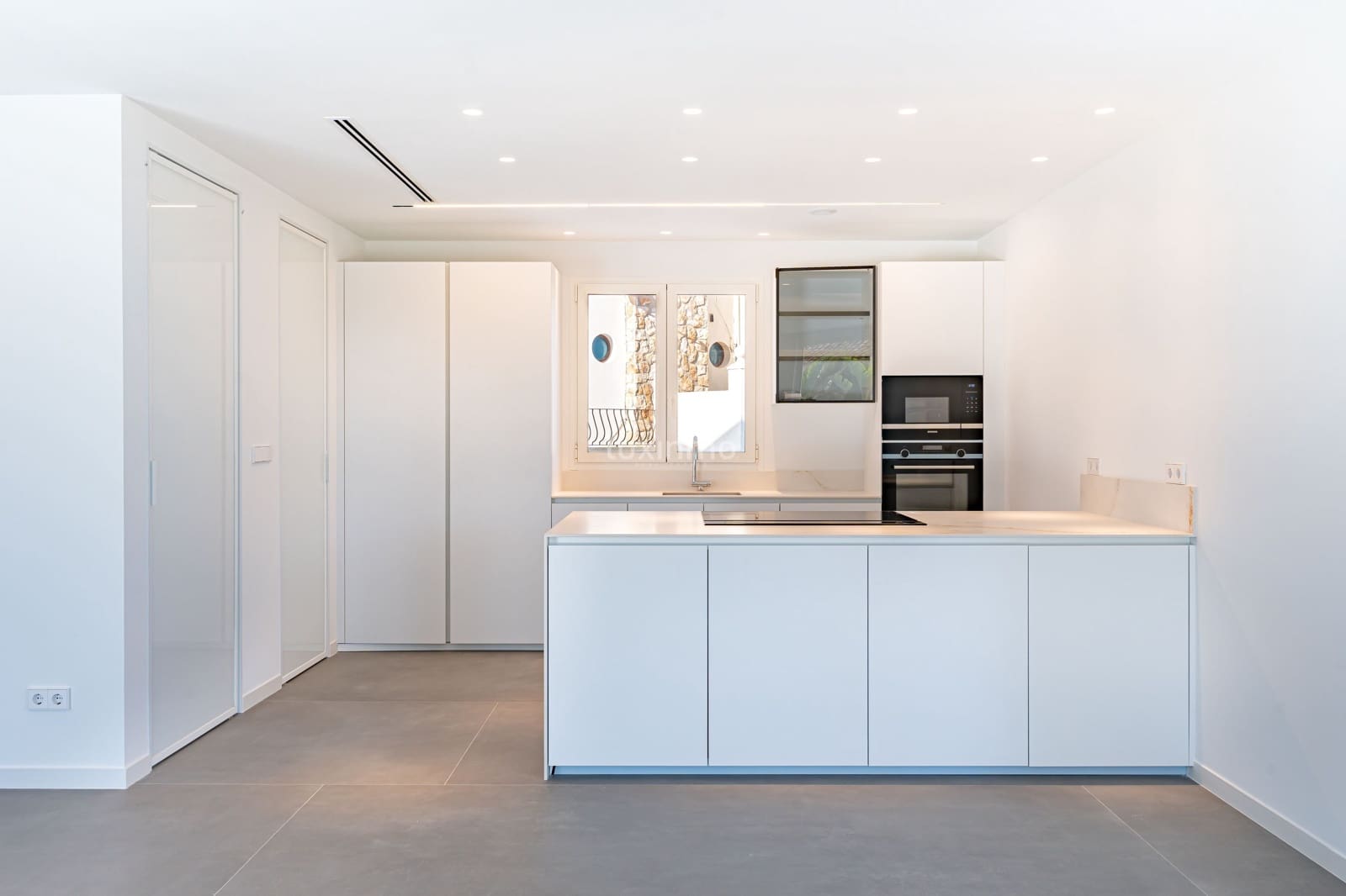 3 bedroom Villa for sale in Moraira with pool garage - € 2,400,000 (Ref: 9761438)