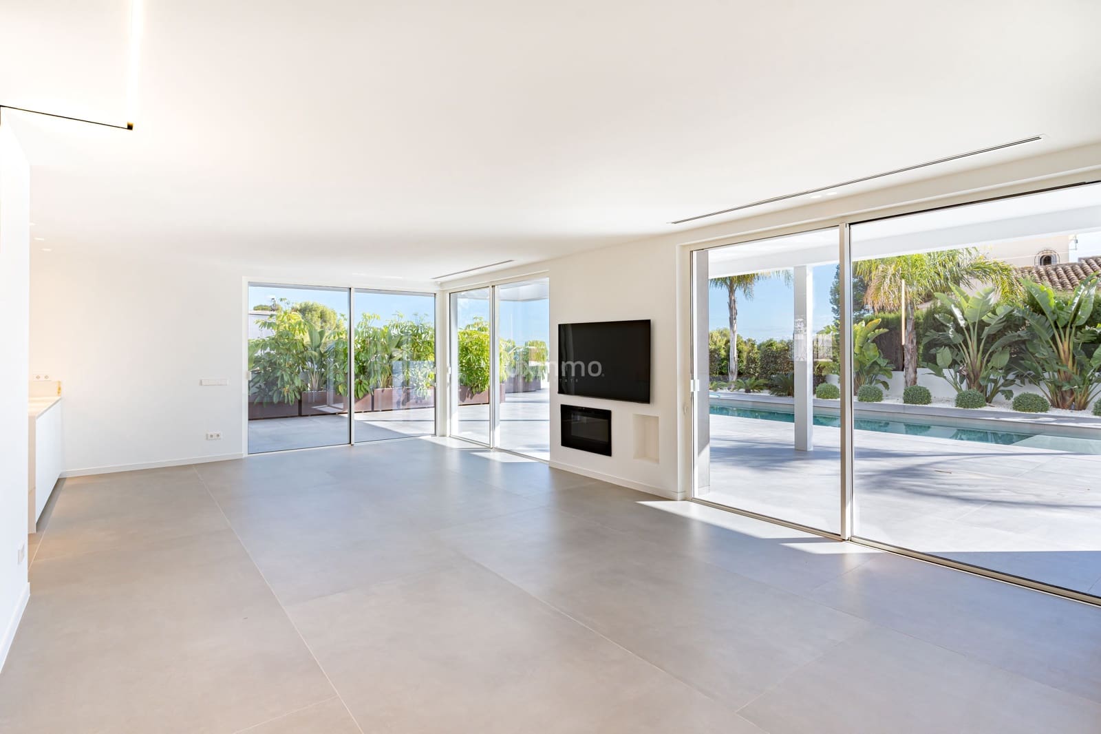 3 bedroom Villa for sale in Moraira with pool garage - € 2,400,000 (Ref: 9761438)