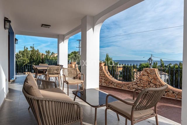 4 soverom Villa til salgs i Benissa med svømmebasseng garasje - € 1 100 000 (Ref: 9769040)