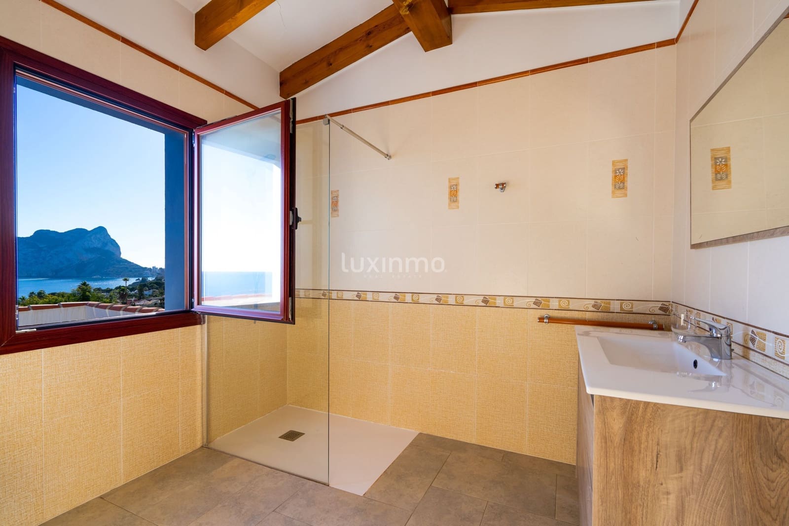 4 soverom Villa til salgs i Benissa med svømmebasseng garasje - € 1 100 000 (Ref: 9769040)