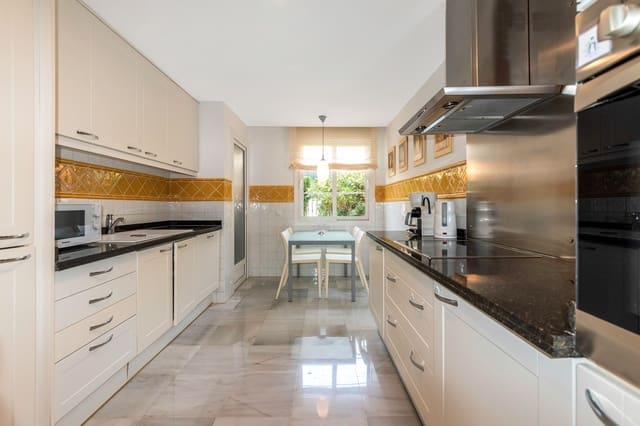 3 soveværelse Villa til salg i Altea med swimmingpool garage - € 820.000 (Ref: 9770025)