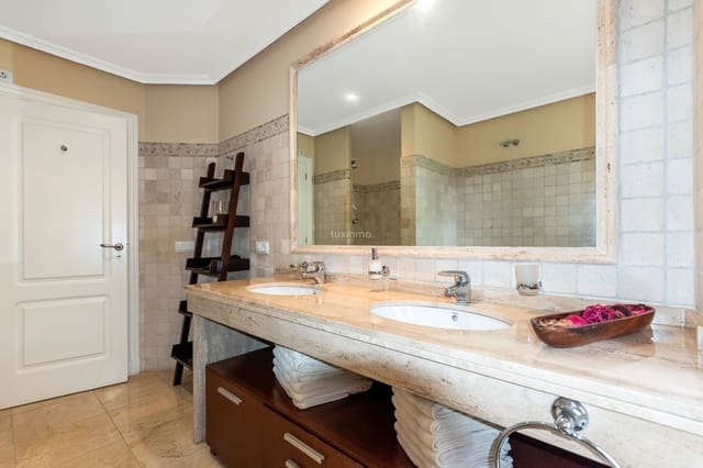 3 soveværelse Villa til salg i Altea med swimmingpool garage - € 820.000 (Ref: 9770025)