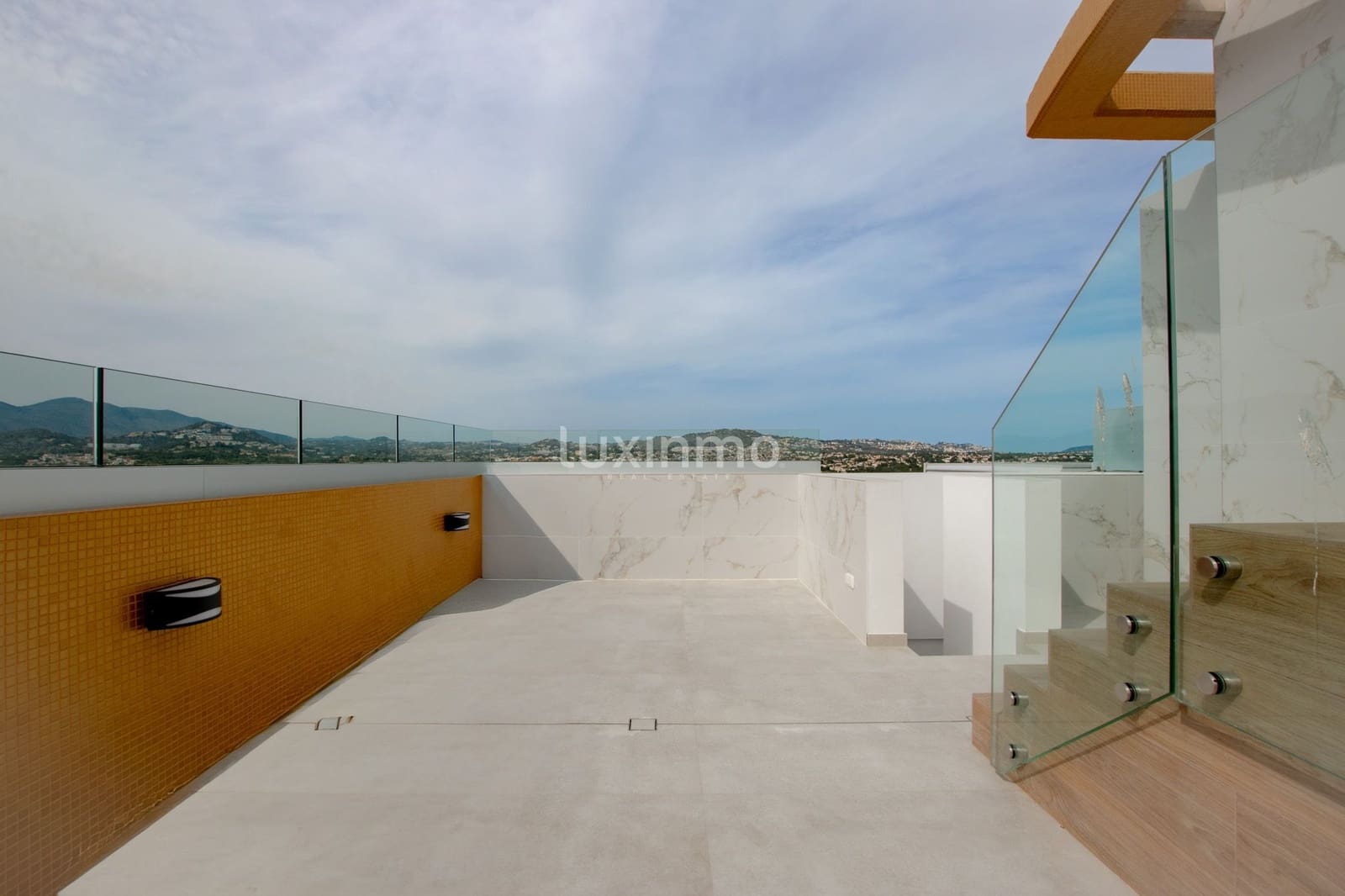 3 quarto Penthouse para arrendar em Calpe / Calp com piscina garagem - 7 000 € (Ref: 9776969)