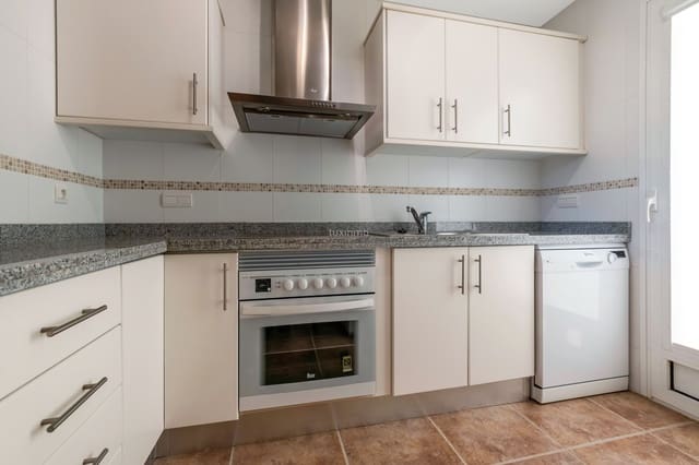 3 soverom Rekkehus til salgs i Calpe / Calp med svømmebasseng garasje - € 365 000 (Ref: 9777137)