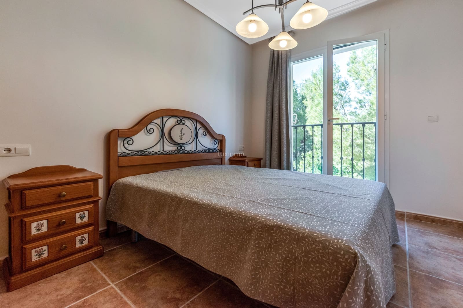 3 soverom Rekkehus til salgs i Calpe / Calp med svømmebasseng garasje - € 365 000 (Ref: 9777137)