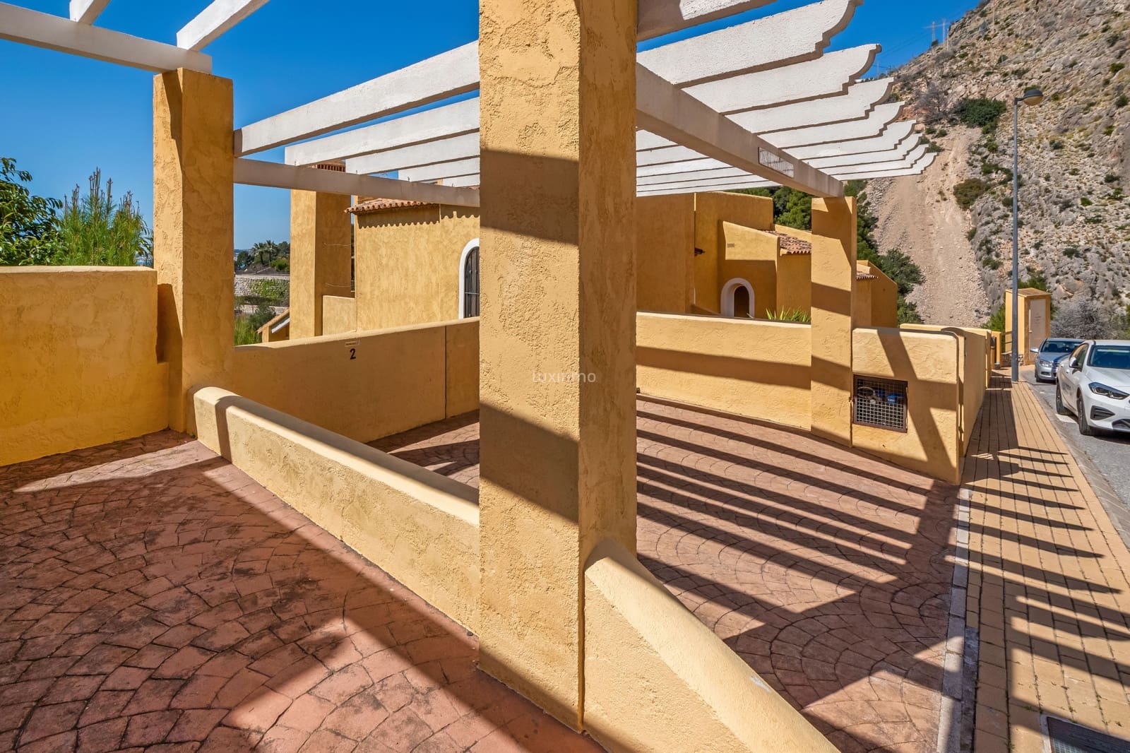 3 soverom Rekkehus til salgs i Calpe / Calp med svømmebasseng garasje - € 365 000 (Ref: 9777137)