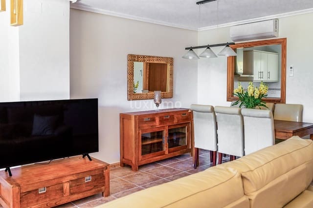 3 quarto Moradia em Banda para venda em Calpe / Calp com piscina garagem - 365 000 € (Ref: 9777137)