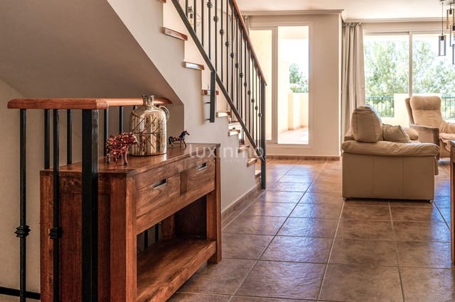 3 quarto Moradia em Banda para venda em Calpe / Calp com piscina garagem - 365 000 € (Ref: 9777137)