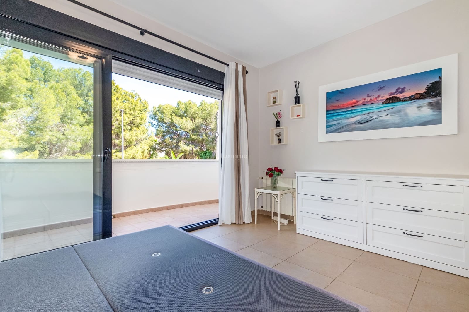 3 makuuhuone Huvila vuokrattavana paikassa Alfaz del Pi / L'Alfas del Pi mukana uima-altaan 
autotalli - 3 550 € (Ref: 9778716)