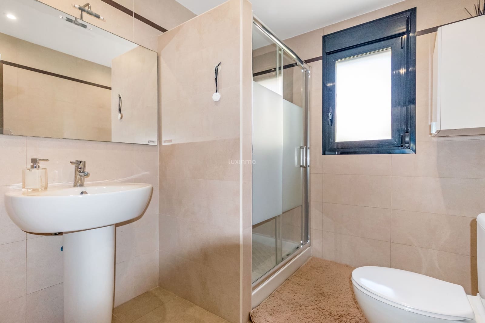 3 makuuhuone Huvila vuokrattavana paikassa Alfaz del Pi / L'Alfas del Pi mukana uima-altaan 
autotalli - 3 550 € (Ref: 9778716)