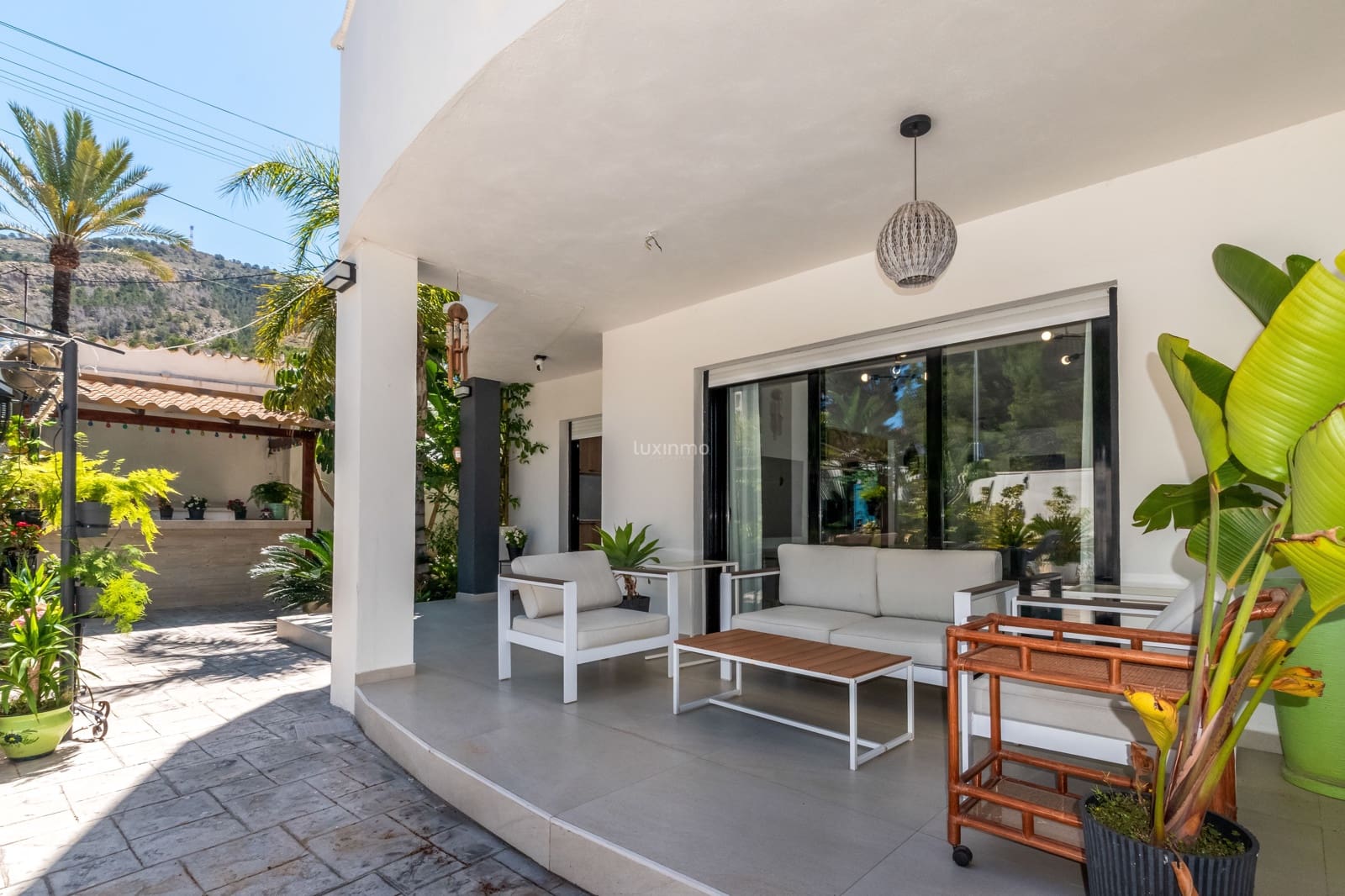 3 makuuhuone Huvila vuokrattavana paikassa Alfaz del Pi / L'Alfas del Pi mukana uima-altaan 
autotalli - 3 550 € (Ref: 9778716)