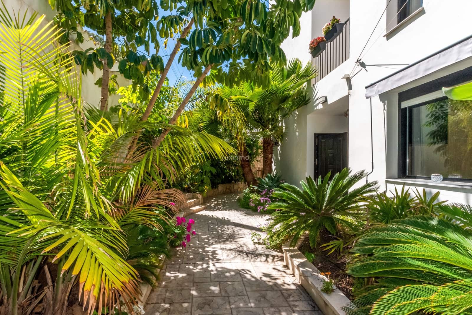 3 makuuhuone Huvila vuokrattavana paikassa Alfaz del Pi / L'Alfas del Pi mukana uima-altaan 
autotalli - 3 550 € (Ref: 9778716)