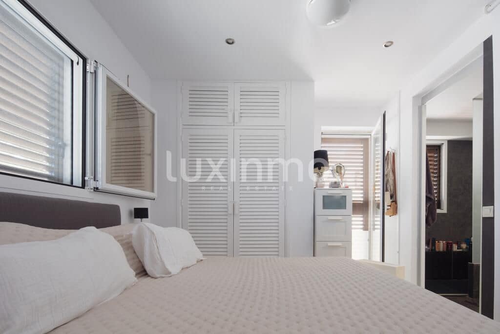 Penthouse de 3 chambres à louer à San Jose / Sant Josep de Sa Talaia avec piscine garage - 15 000 € (Ref: 9778718)