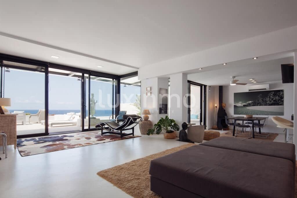 Penthouse de 3 chambres à louer à San Jose / Sant Josep de Sa Talaia avec piscine garage - 15 000 € (Ref: 9778718)