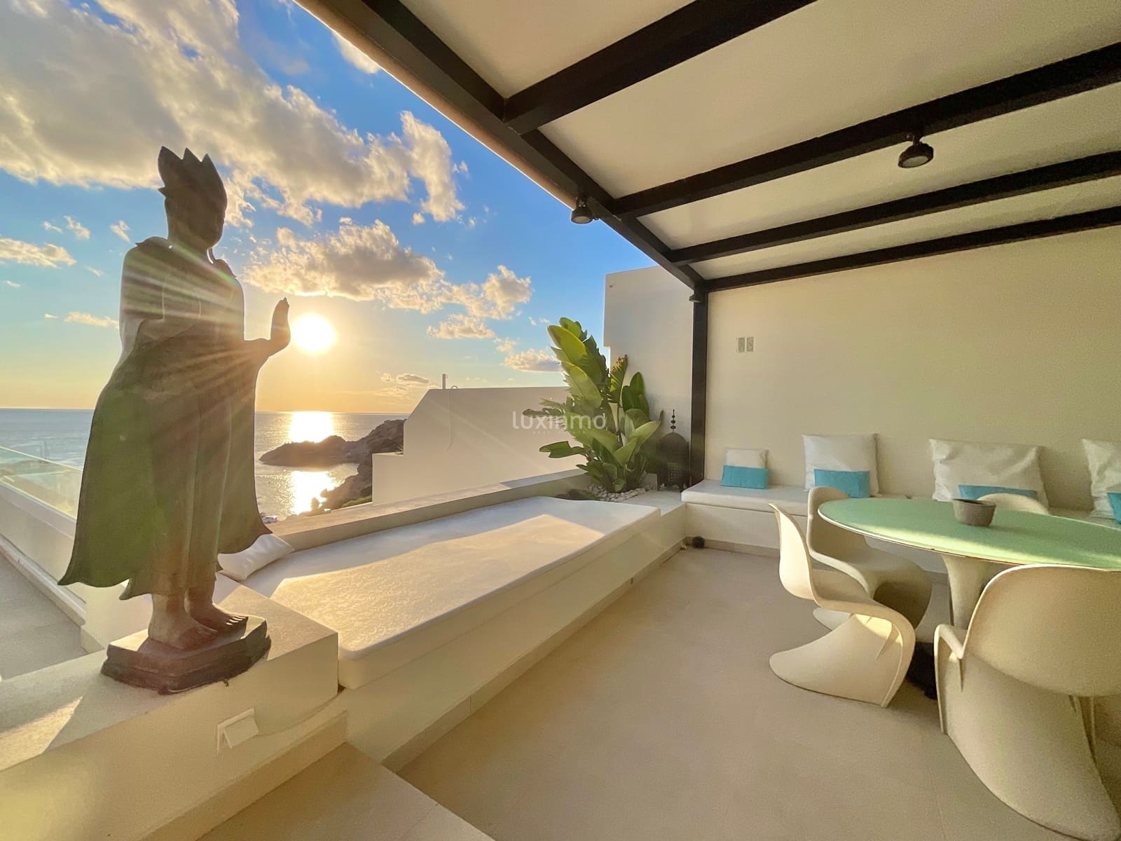 Penthouse de 3 chambres à louer à San Jose / Sant Josep de Sa Talaia avec piscine garage - 15 000 € (Ref: 9778718)