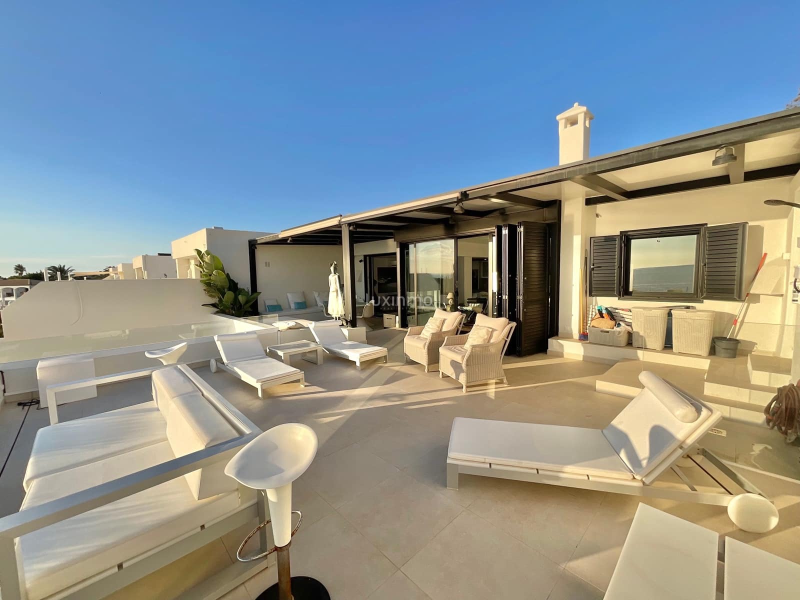 Penthouse de 3 chambres à louer à San Jose / Sant Josep de Sa Talaia avec piscine garage - 15 000 € (Ref: 9778718)