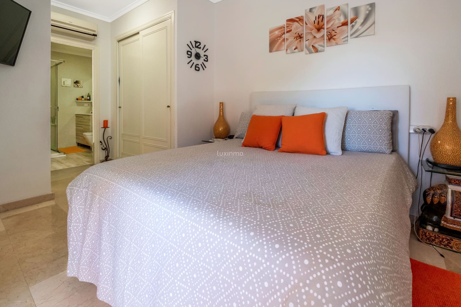 5 bedroom Villa for sale in Altea with pool garage - € 790,000 (Ref: 9778917)