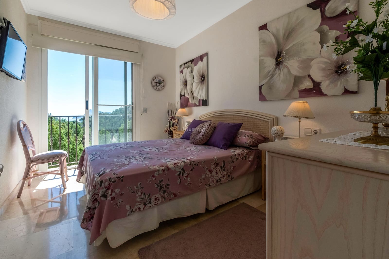 5 bedroom Villa for sale in Altea with pool garage - € 790,000 (Ref: 9778917)