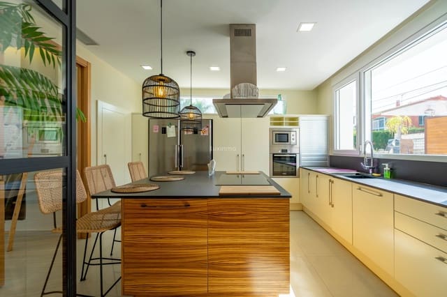 4 makuuhuone Huvila vuokrattavana paikassa Dénia mukana uima-altaan 
autotalli - 5 500 € (Ref: 9793691)