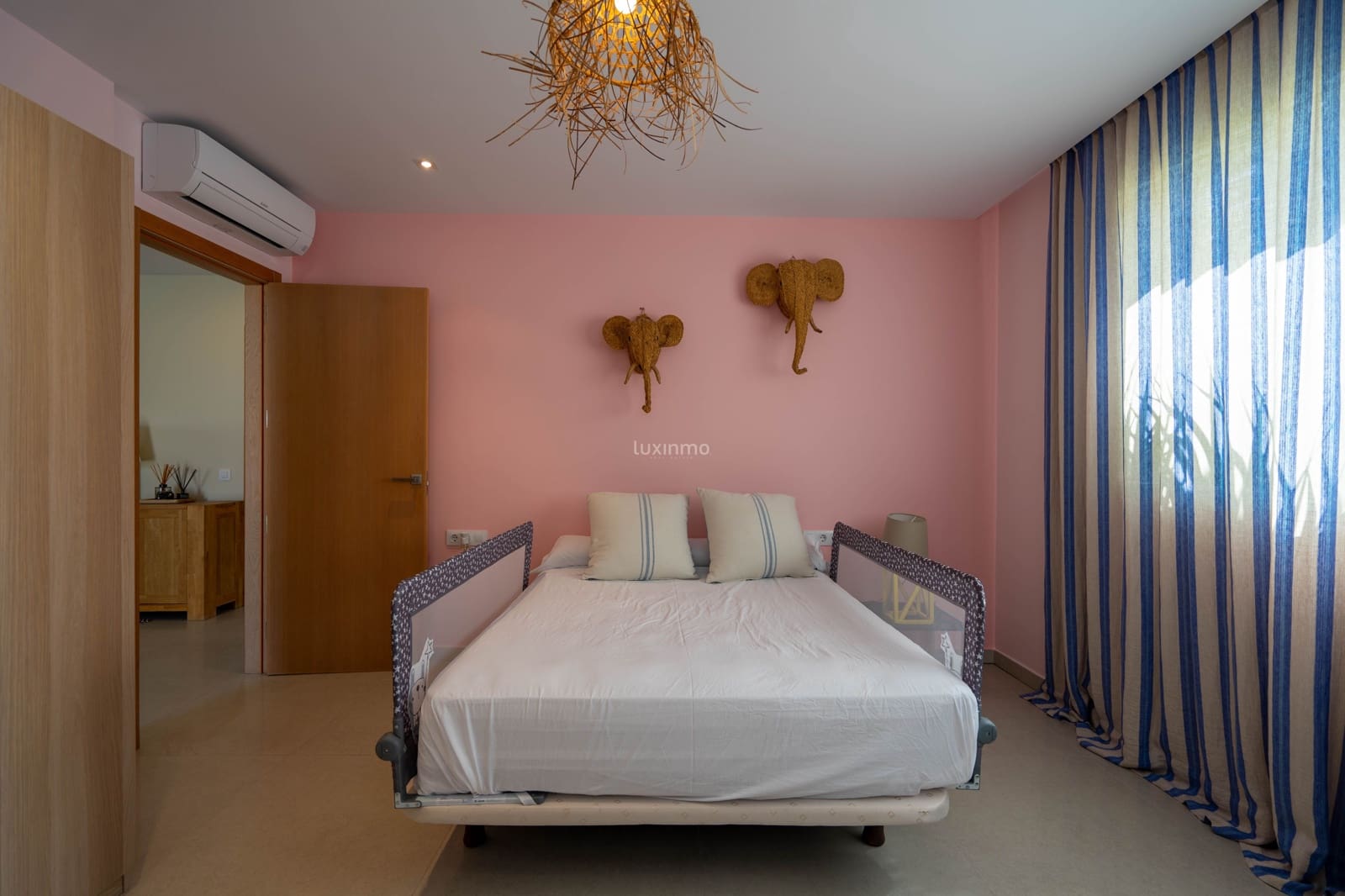 4 makuuhuone Huvila vuokrattavana paikassa Denia mukana uima-altaan 
autotalli - 5 500 € (Ref: 9793691)