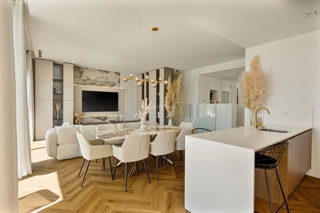 Chalet de 5 habitaciones en Finestrat en venta con piscina garaje - 798.000 € (Ref: 9802979)